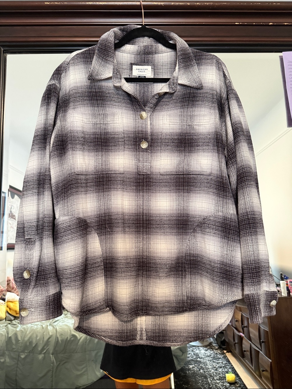 90s Style Ameirxan Eagle Outfitters Black and White Flannel Shirt